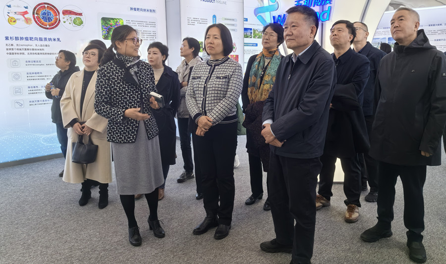 市人大妇女代表小组赴大兴调研女性科技人才和妇女之家阵地建设情况