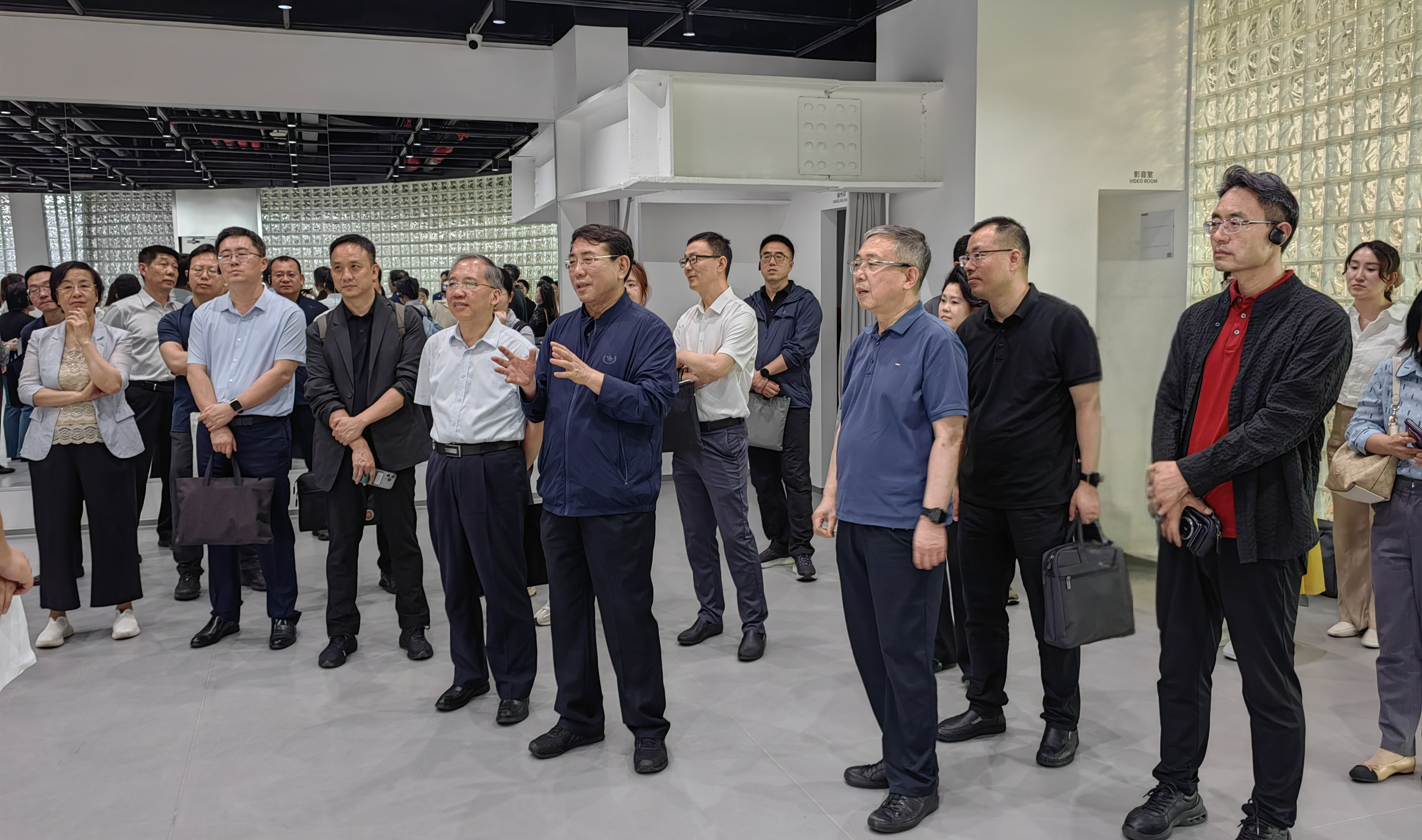 市人大常委会开展加强“演艺之都”建设重点建议督办调研