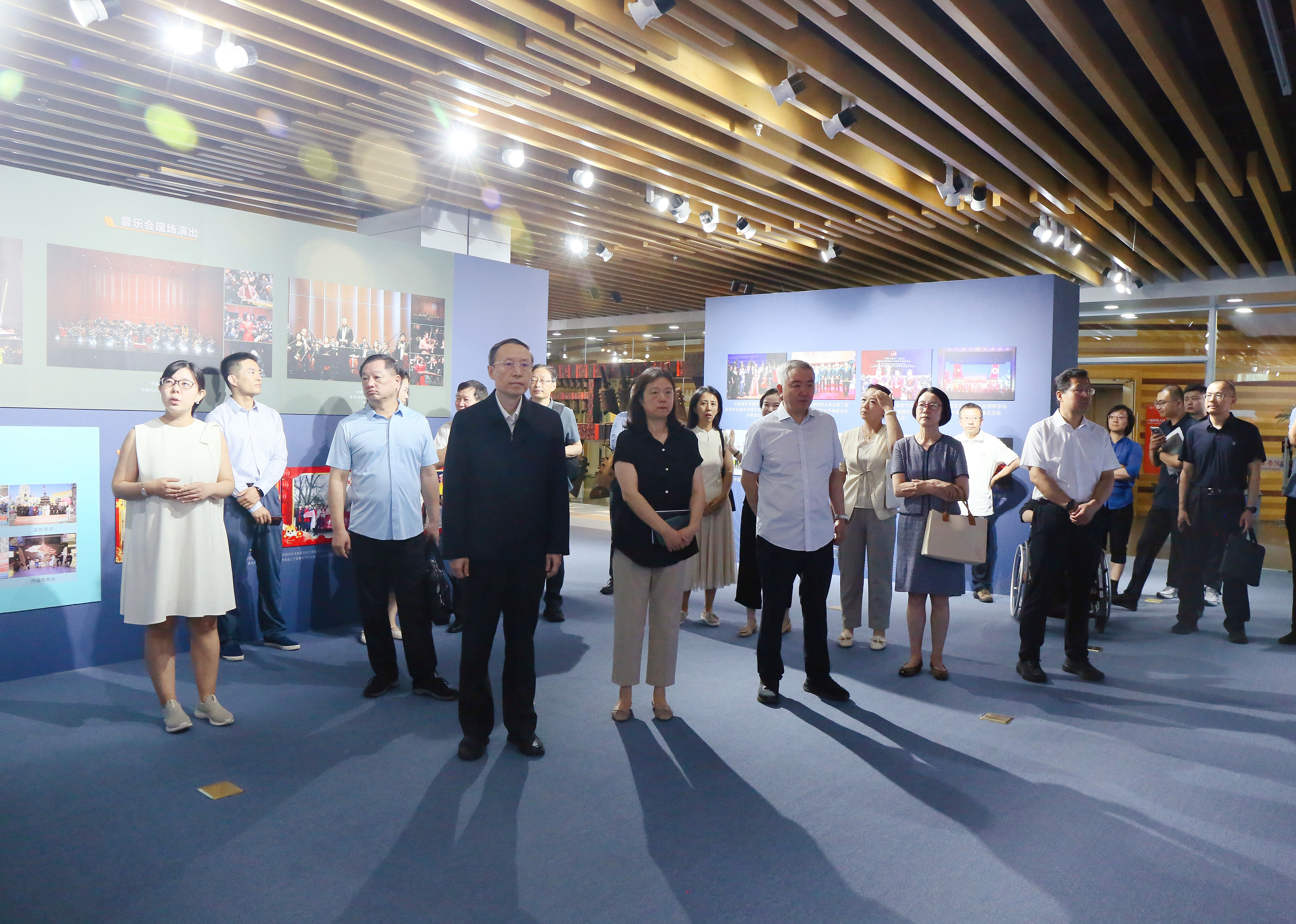 市人大社会建设委开展青年就业创业促进专题调研