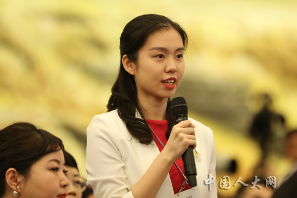 人民日报社记者提问