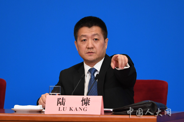 外交部新闻司司长陆慷