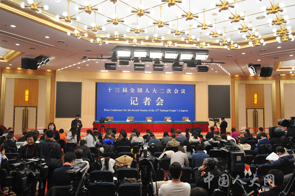 [直播回顾]国家发展和改革委员会主任何立峰等答记者问