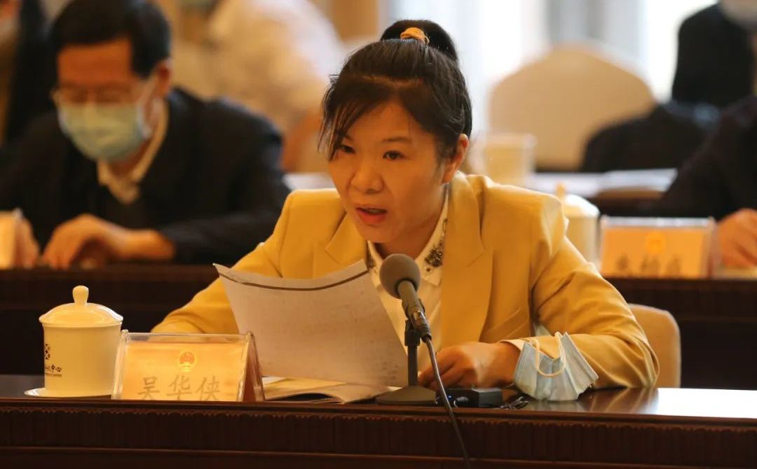 北京团代表吴华侠