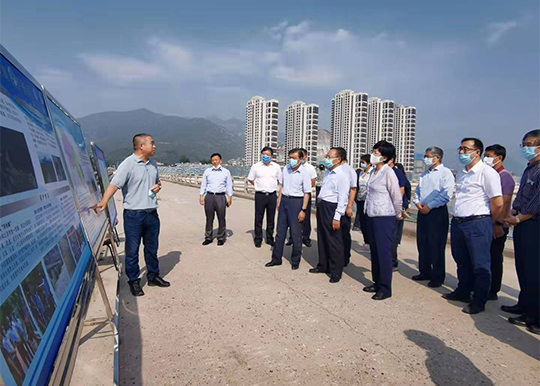 侯君舒副主任参加京津冀晋四省市人大常委会大清河流域水污染防治和水资源保护利用联合专题调研