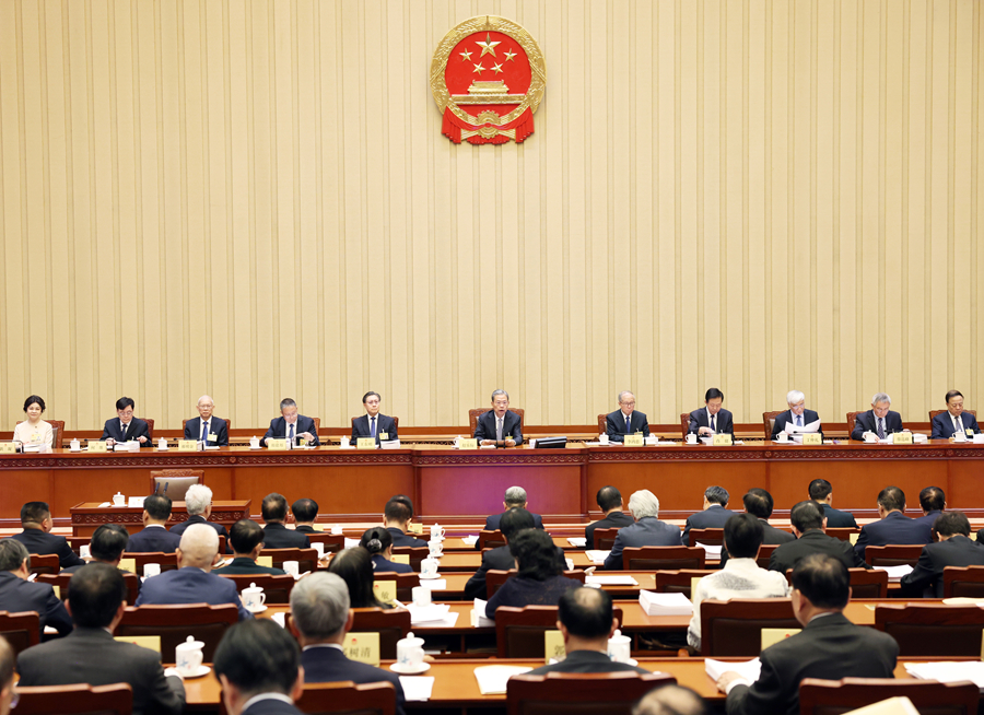 十四届全国人大常委会第二十二次会议在京举行 审议社会救助法草案、农业法修订草案等 赵乐际主持.jpg