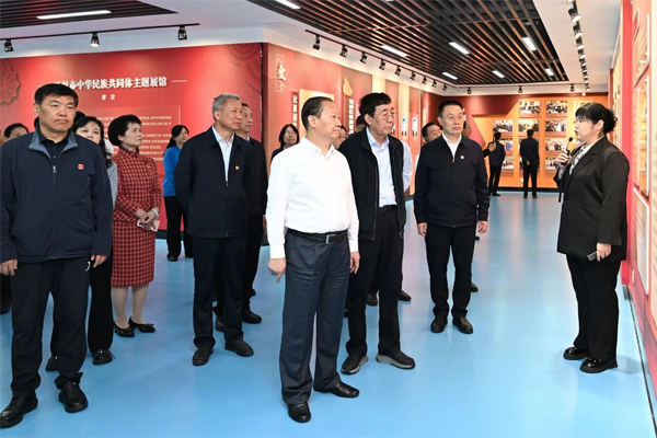 彭清华到豫调研民族团结进步创建工作03.jpg