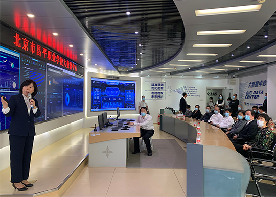 市人大常委会副主任杜飞进、庞丽娟带队赴昌平区调研职业教育发展情况