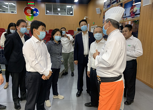市人大常委会副主任杜飞进、庞丽娟带队赴昌平区调研职业教育发展情况