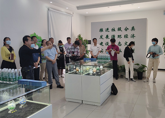 “两条例”执法检查“可回收物资源再利用”专题小组赴海淀区进行调研