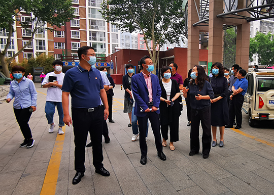 “两条例”执法检查“业委会物管会运行实效”专题小组赴大兴区调研