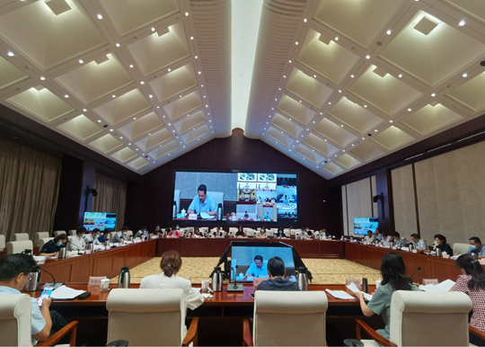 市人大常委会副主任李颖津、市政府副市长杨晋柏出席听取和审议市政府关于高标准推进“两区”建设情况专项工作报告启动部署会