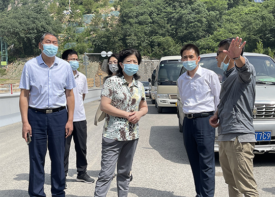 庞丽娟带队赴延庆检查《北京市生态涵养区生态保护和绿色发展条例》实施情况