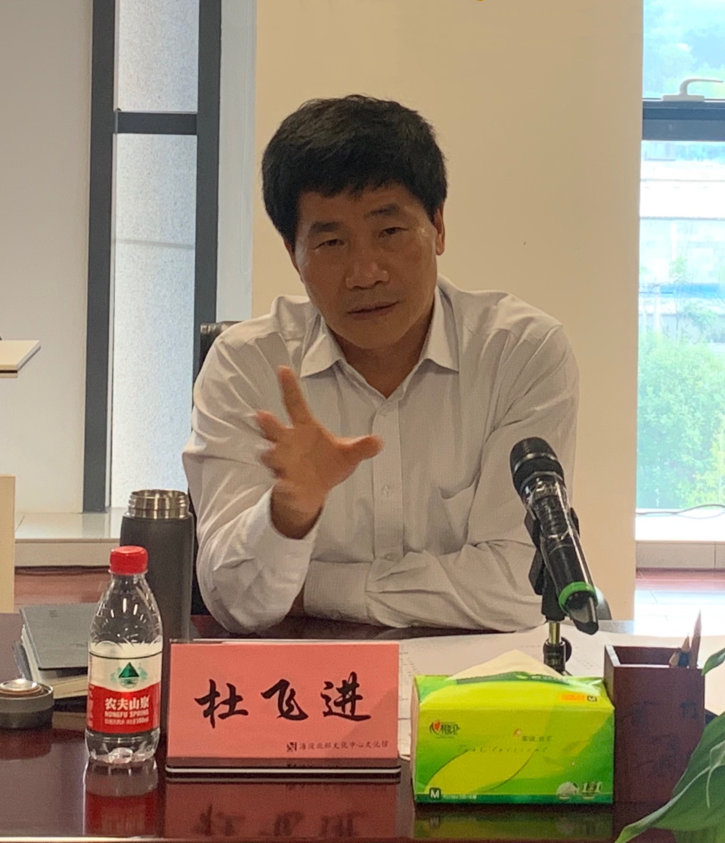 杜飞进、闫傲霜副主任赴海淀开展《北京市公共文化服务保障条例》立法调研