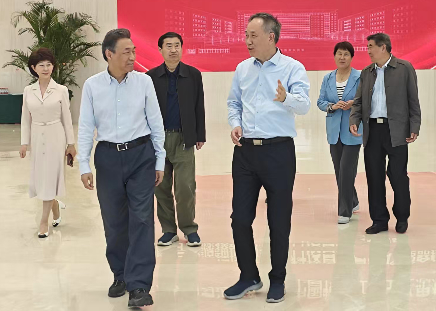 市人大常委会调研组到怀柔区调研北京城市总体规划实施情况