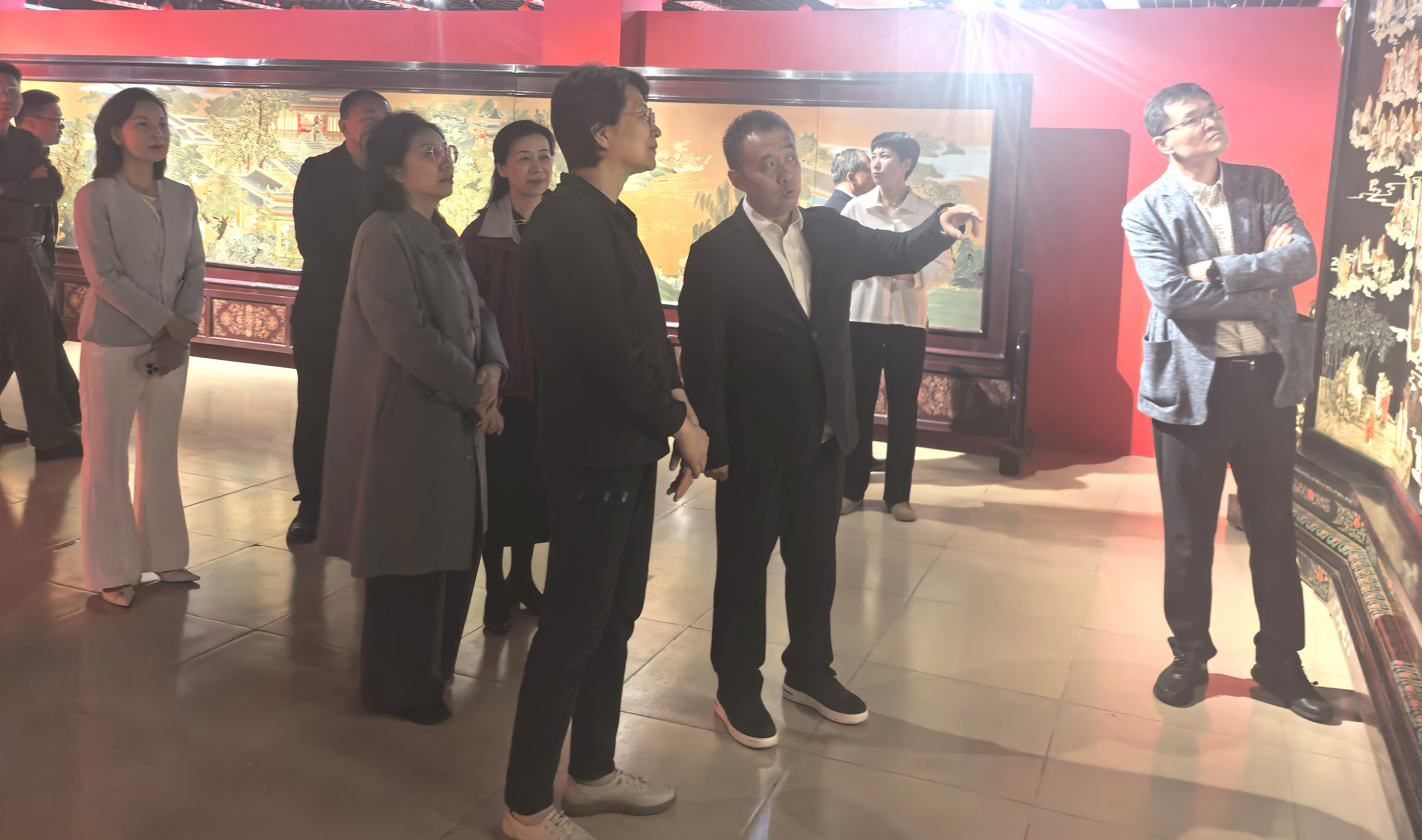 市人大文化代表小组赴燕京八绝传承保护基地调研并召开2026年工作启动会