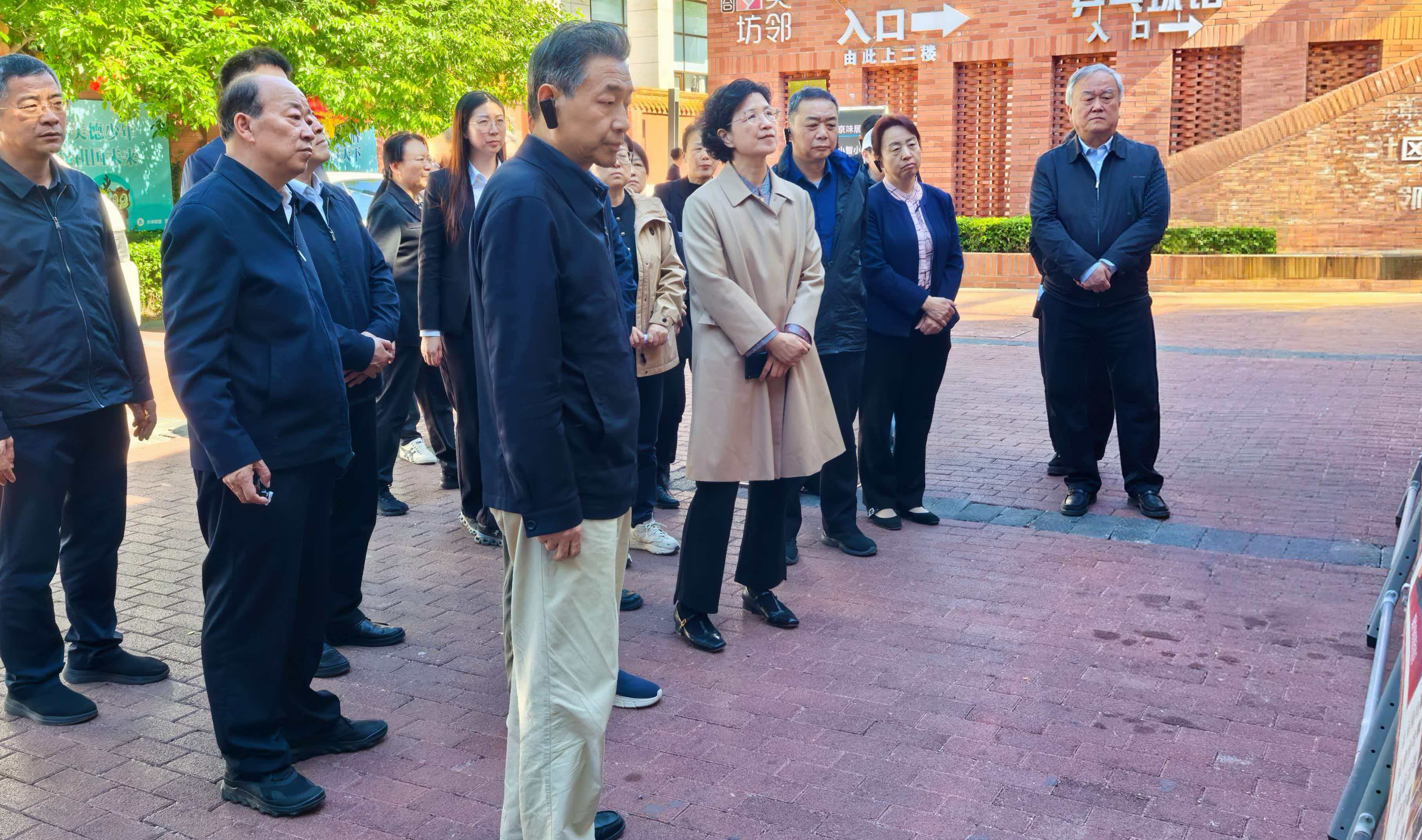 市人大常委会调研组赴大兴、石景山开展老旧小区综合整治监督工作专题调研