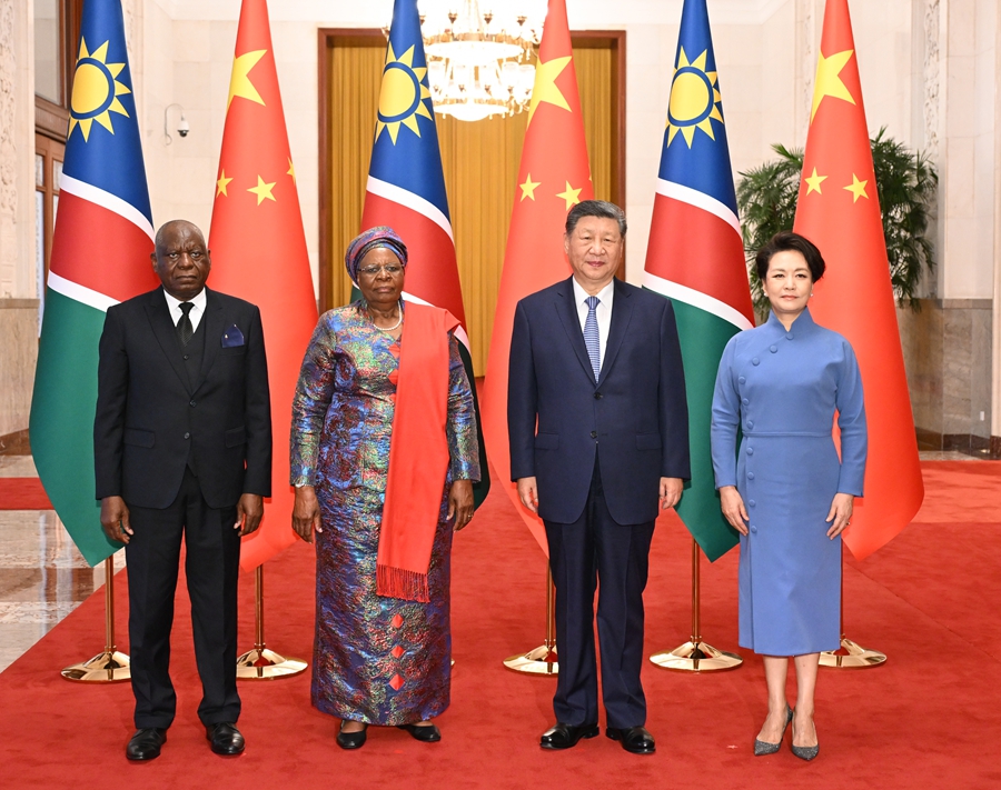 习近平同纳米比亚总统恩代特瓦会谈1.jpg