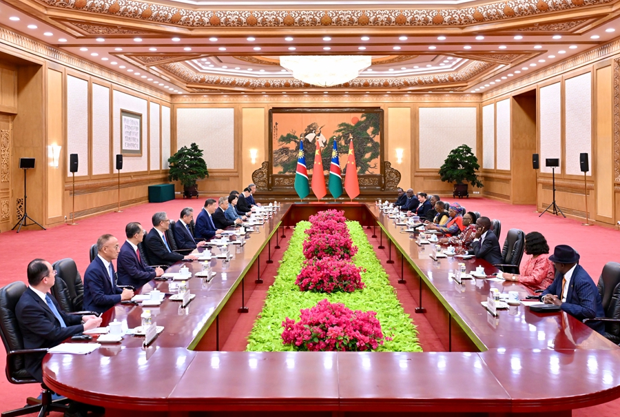 习近平同纳米比亚总统恩代特瓦会谈2.jpg