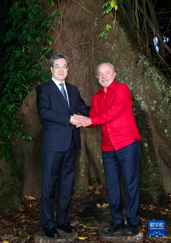 bpX42jW2RzHcnJHU.jpg bpX42jW2RzHcnJHU.jpg