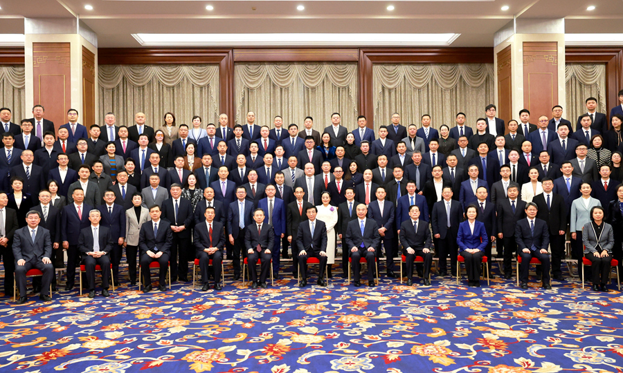 BEUKzEBlRdXLkjhI.jpeg BEUKzEBlRdXLkjhI.jpeg