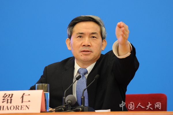 十三届全国人大二次会议新闻中心主任、全国人大常委会办公厅新闻局局长何绍仁