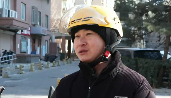 高丰代表：从“街头”到“会场” 传递基层心愿