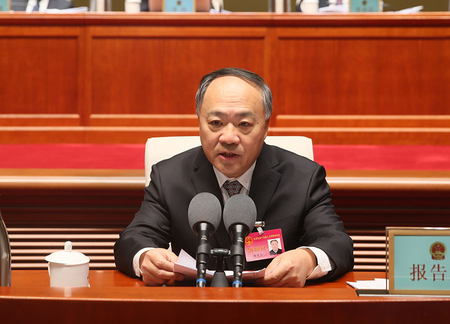 听取市人大财政经济委员会关于2021年度国有资产管理情况的综合报告的意见和建议.JPG