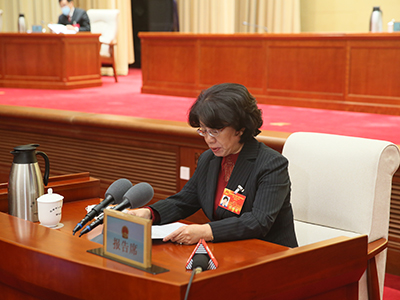听取市人大城建环保委员会关于北京历史文化名城保护条例修订草案审议意见的报告