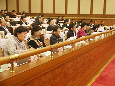 代表列席