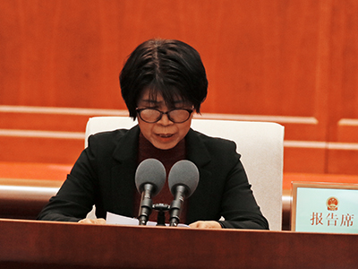 听取市人大法制委员会关于《北京市机动车和非道路移动机械排放污染防治条例(草案二次审议稿)》修改情况的报告