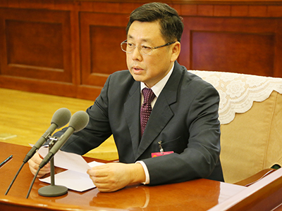 市人民检察院就提请的任免议案作说明