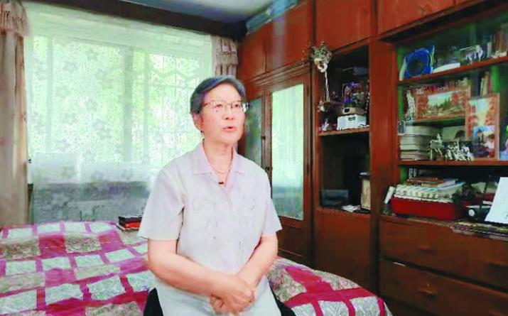 退休后在河北阜平县马兰村支教17年的邓小岚 “我要做这支队伍的一个战士”